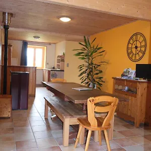 https://gite-le-corral.hotels-rhonealpes.com
